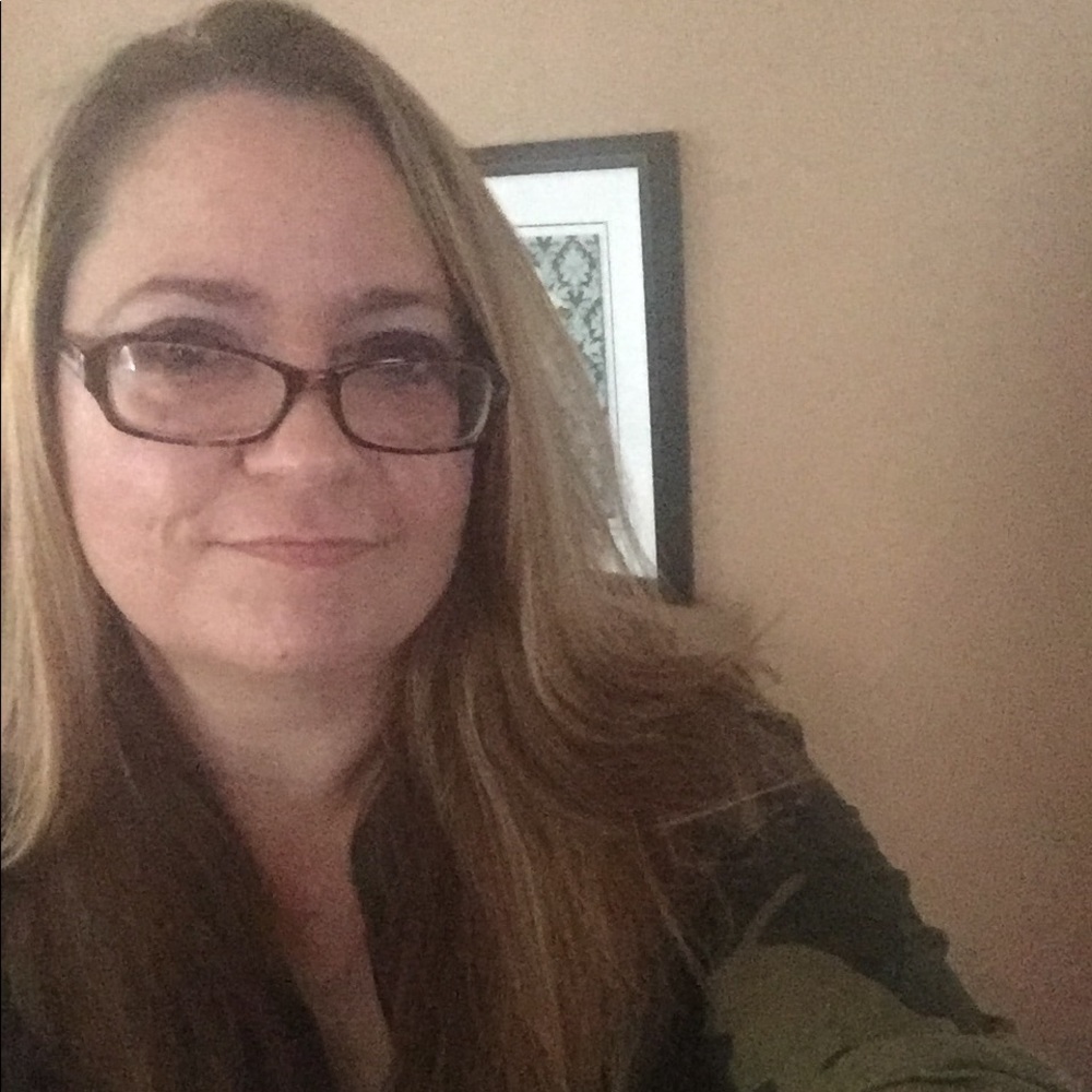 Meet your Posher, Carolyn